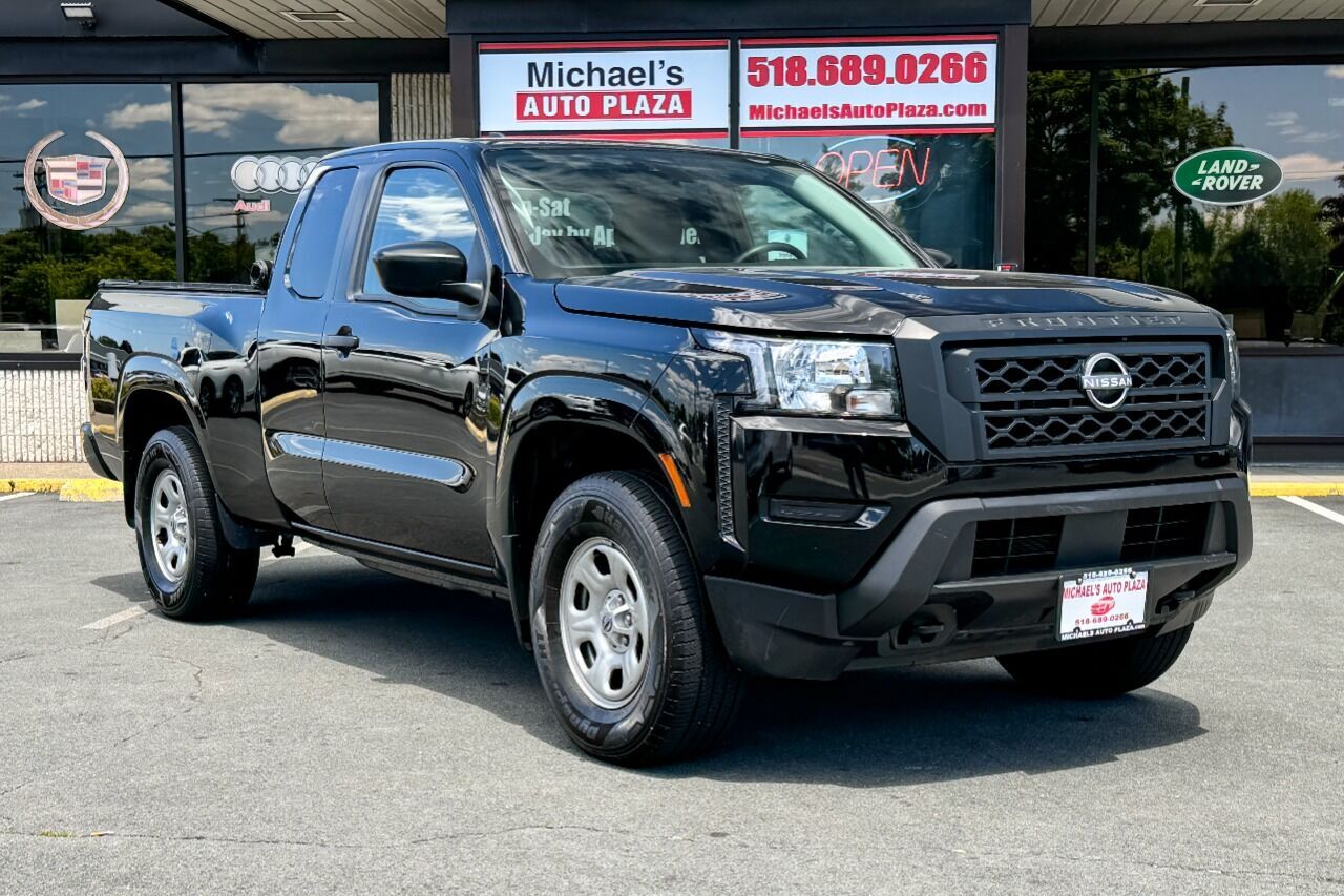 2022 Nissan Frontier S 4x4 4dr King Cab 6.1 ft. SB
