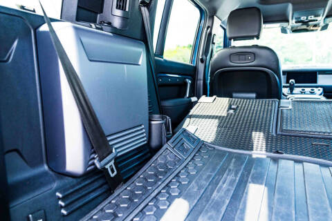 2022 Land Rover Defender 110 X-Dynamic SE