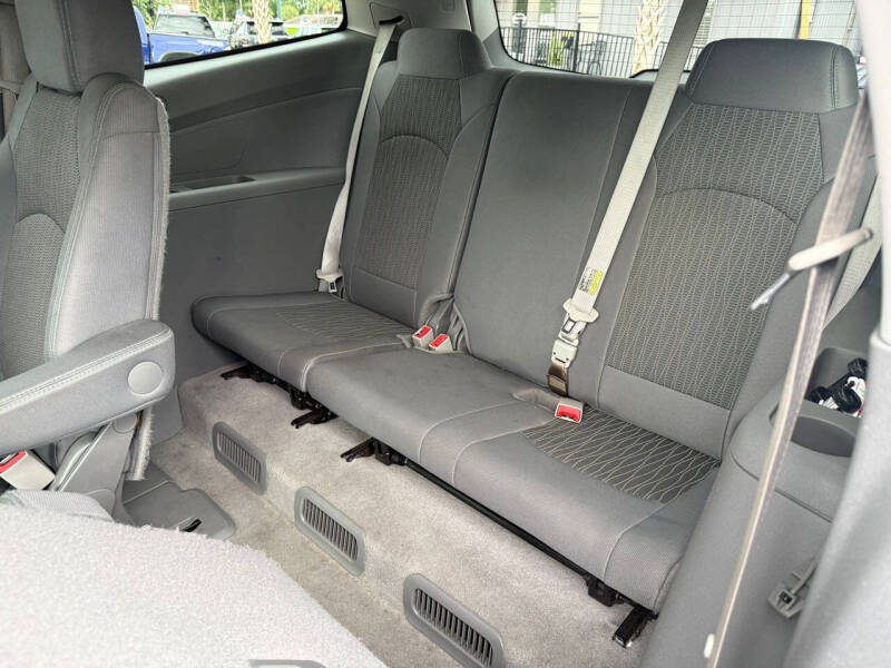 2017 Chevrolet Traverse LT