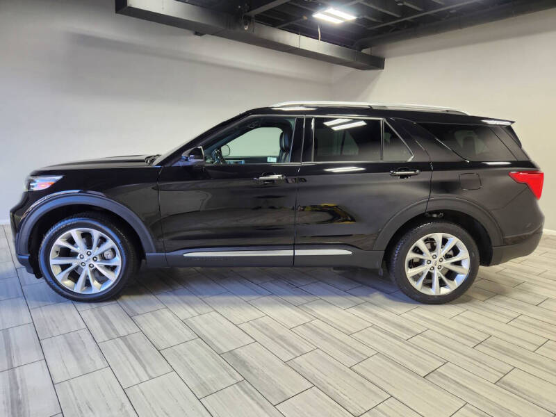 2022 Ford Explorer Hybrid Platinum