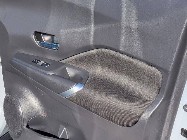 2022 Nissan Kicks SV