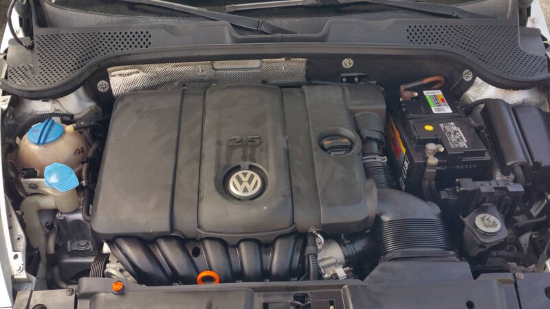 2012 Volkswagen Beetle 2.5L PZEV