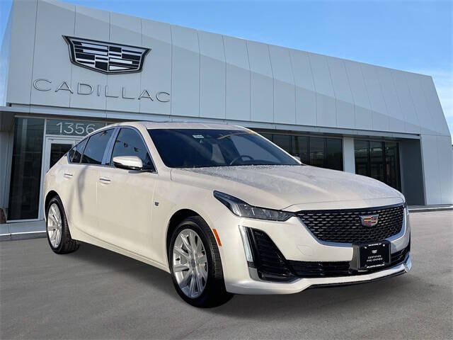 2022 Cadillac CT5 Luxury