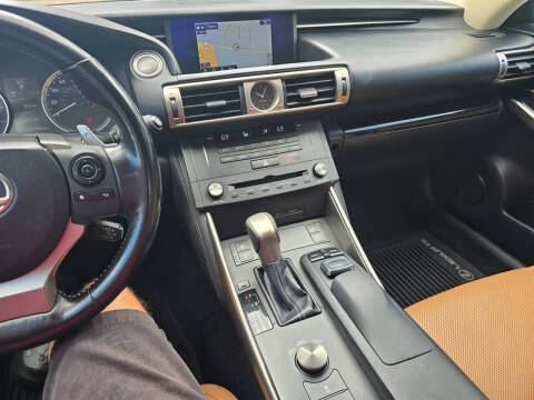 2016 Lexus IS 200t