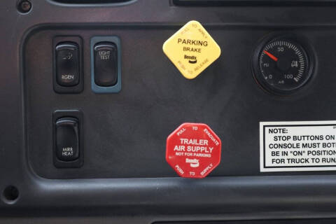 2016 Freightliner 114 SD