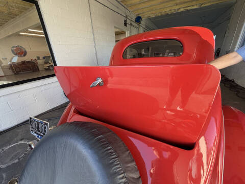 1935 Ford 5 Window  Coupe Coupe