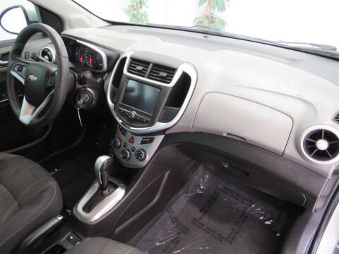 2017 Chevrolet Sonic LT Auto