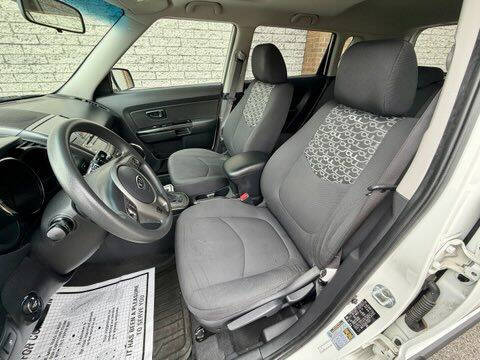 2011 Kia Soul +