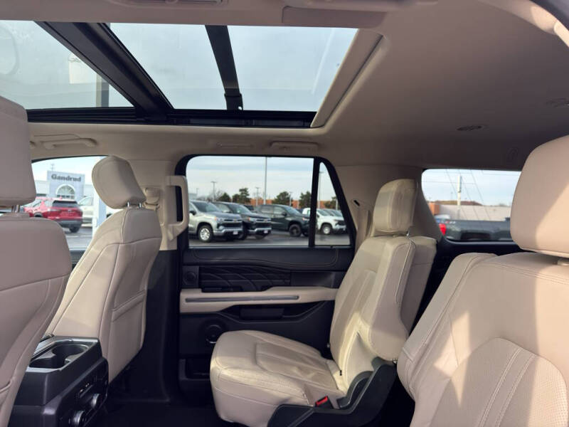 2024 Ford Expedition MAX Platinum