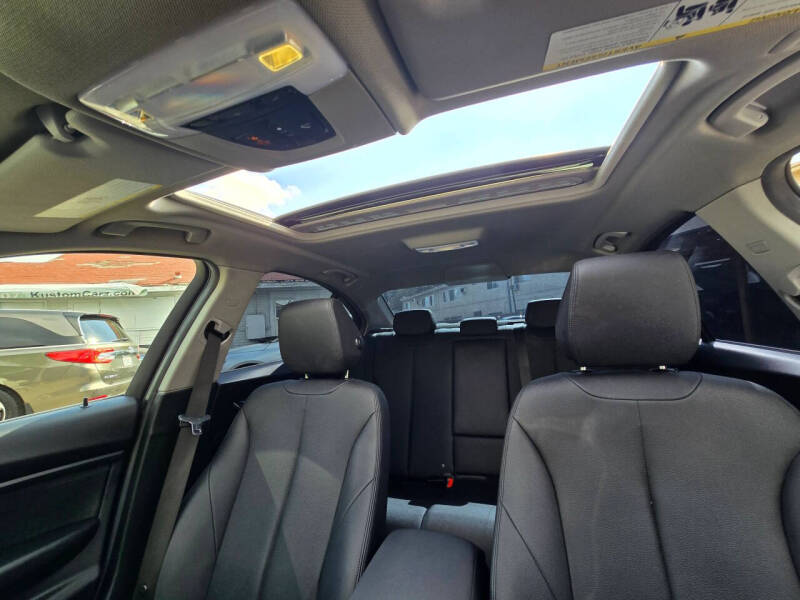 2018 BMW 3 Series 320i