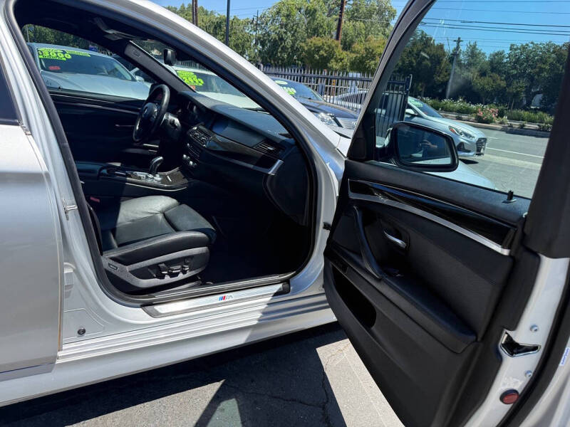 2012 BMW 5 Series 535i