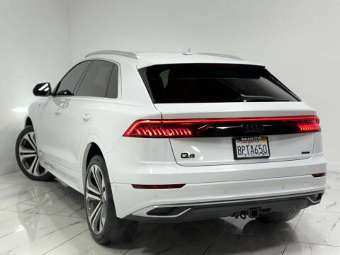 2019 Audi Q8 quattro Premium Plus 55 TFSI