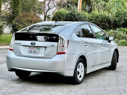 2010 Toyota Prius III