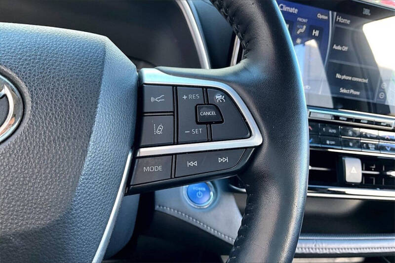 2022 Toyota Highlander Hybrid Limited