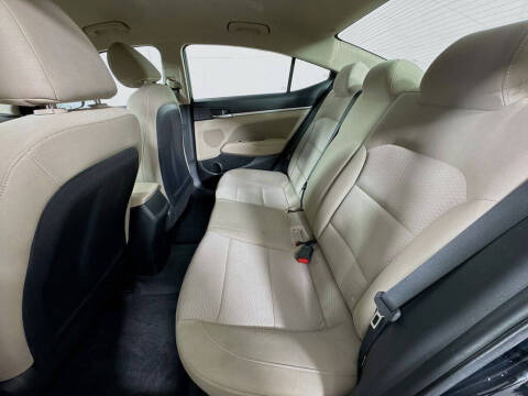 2019 Hyundai Elantra