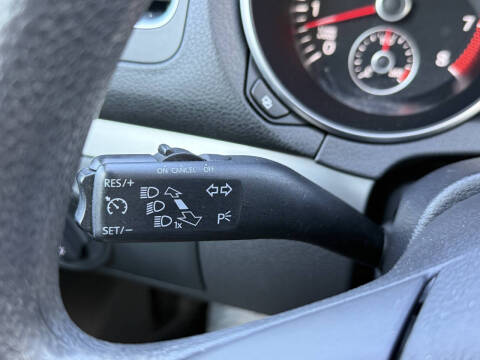 2012 Volkswagen Golf 2.5L PZEV