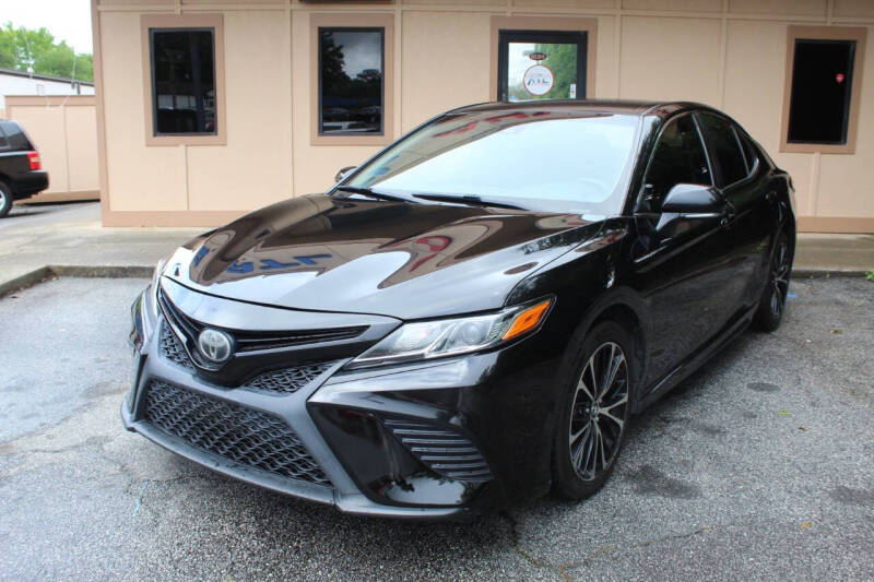 2018 Toyota Camry SE