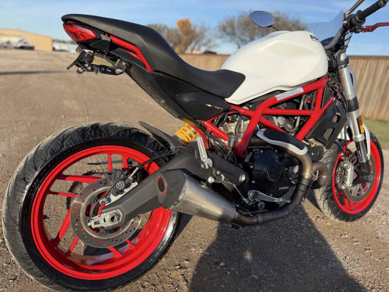 2017 Ducati Monster 797