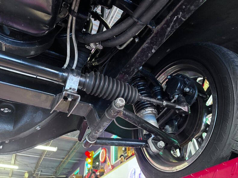 1933 Ford Super Deluxe