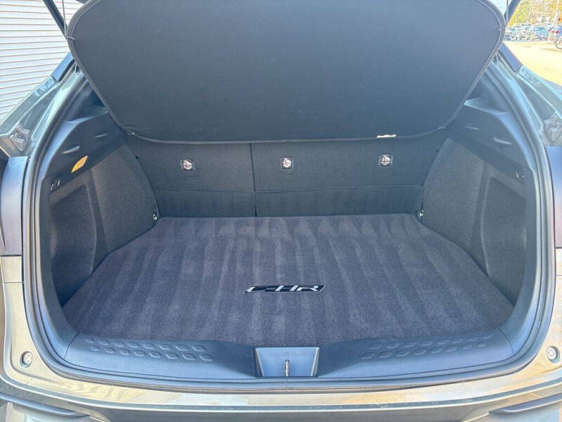 2021 Toyota C-HR XLE