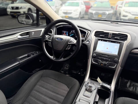 2019 Ford Fusion Hybrid SE