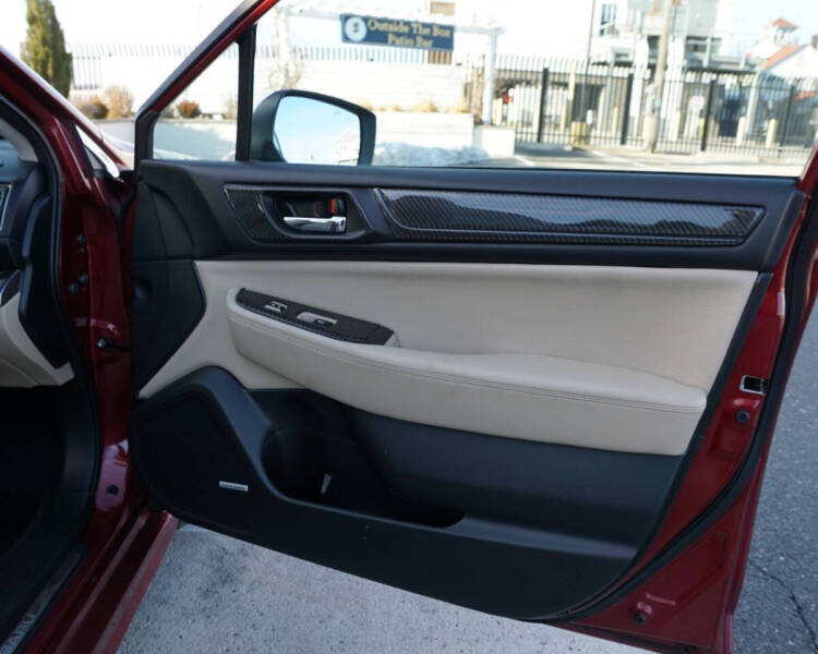 2016 Subaru Legacy 3.6R Limited