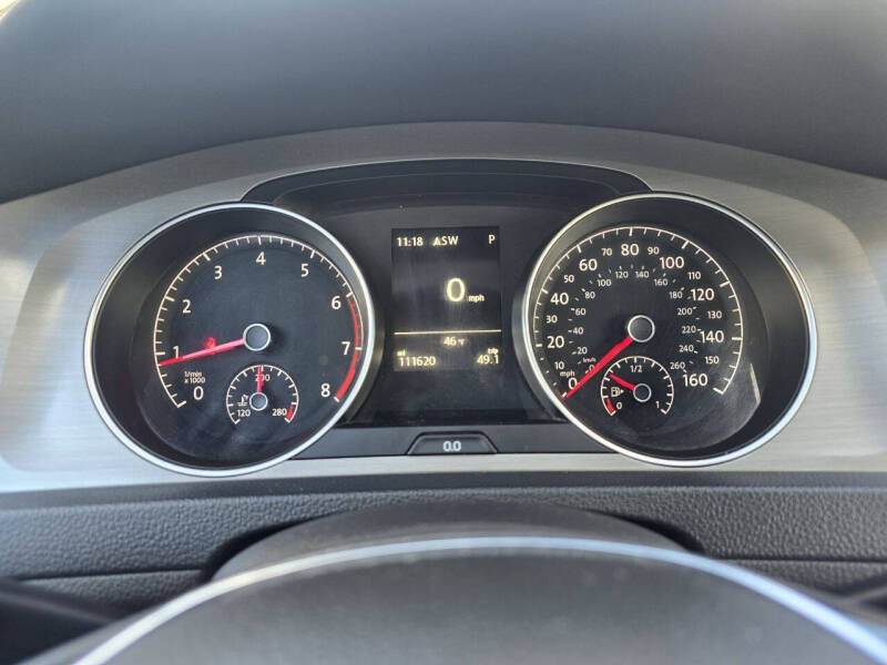 2016 Volkswagen Golf TSI S