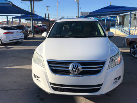 2011 Volkswagen Tiguan for sale at Autos Montes in Socorro TX