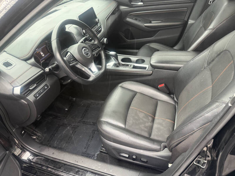 2020 Nissan Altima 2.0 SR