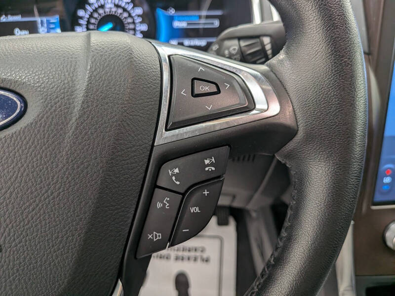 2021 Ford Edge Titanium
