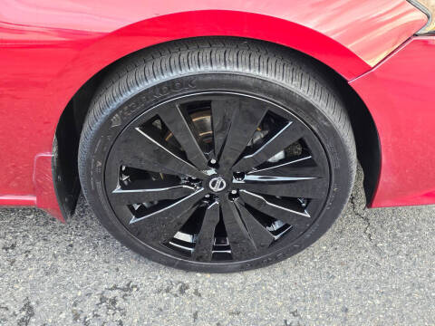 2022 Nissan Altima 2.5 SR