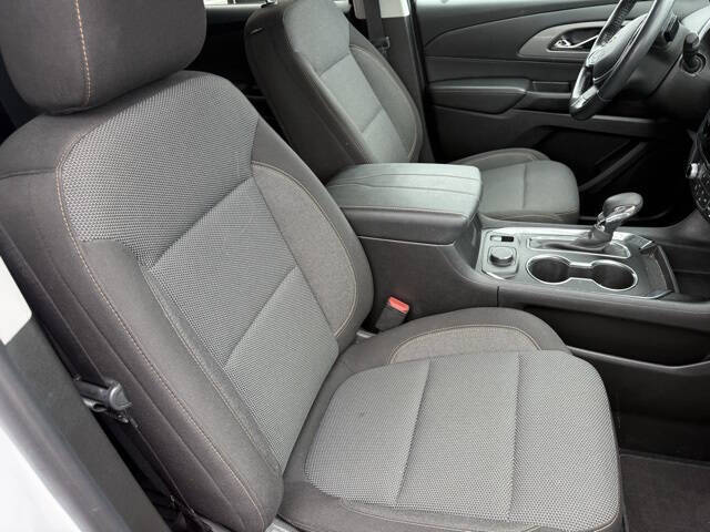 2021 Chevrolet Traverse LT Cloth