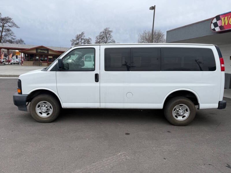 2017 Chevrolet Express 2500