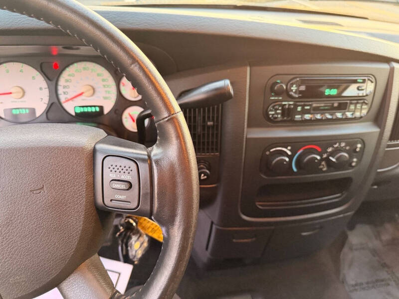 2004 Dodge Ram 1500 SLT