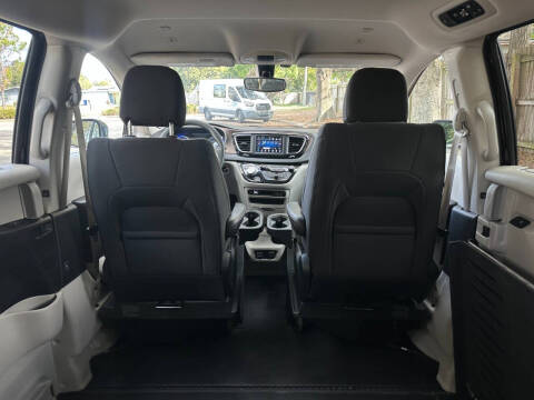 2018 Chrysler Pacifica Touring Plus