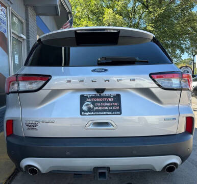 2020 Ford Escape Titanium