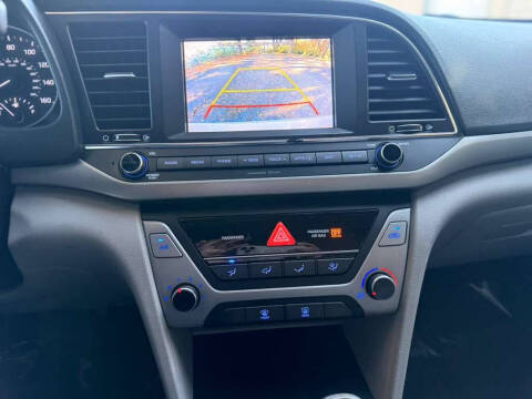 2018 Hyundai Elantra