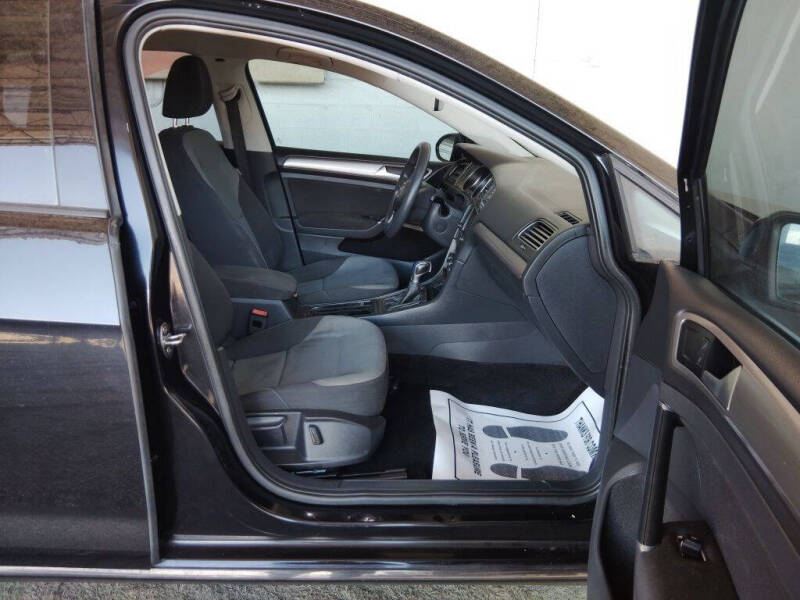 2016 Volkswagen e-Golf SE