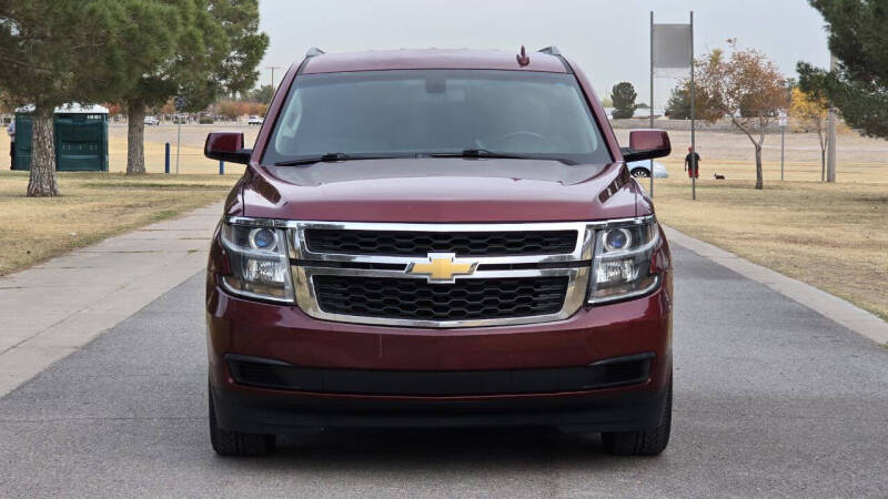 2017 Chevrolet Tahoe LS photo 3