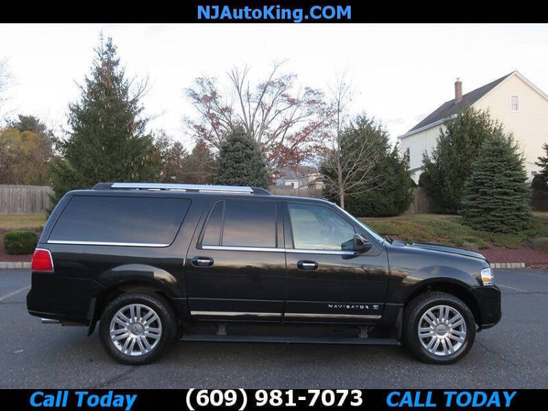 2012 Lincoln Navigator L