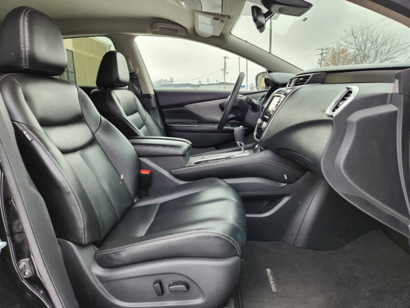 2023 Nissan Murano SV