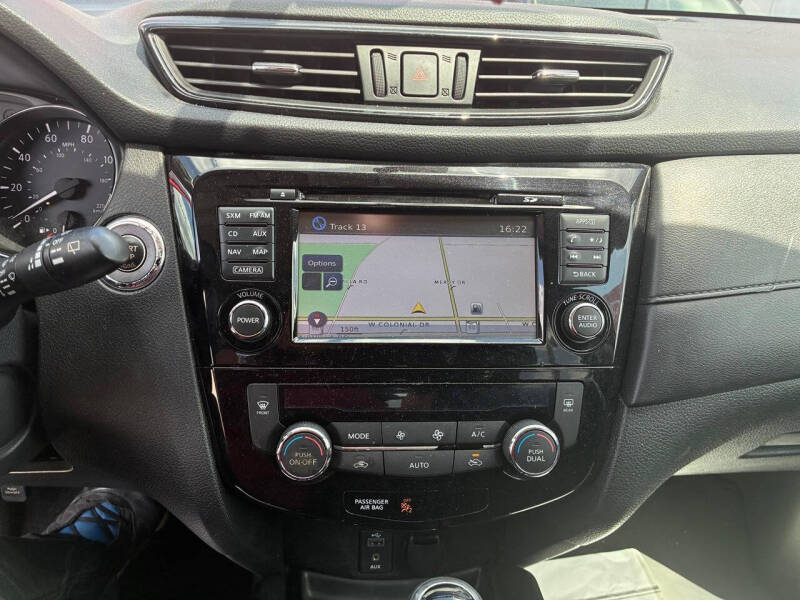2017 Nissan Rogue SV