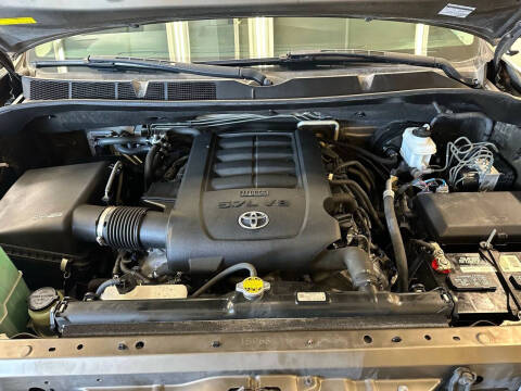 2012 Toyota Sequoia SR5