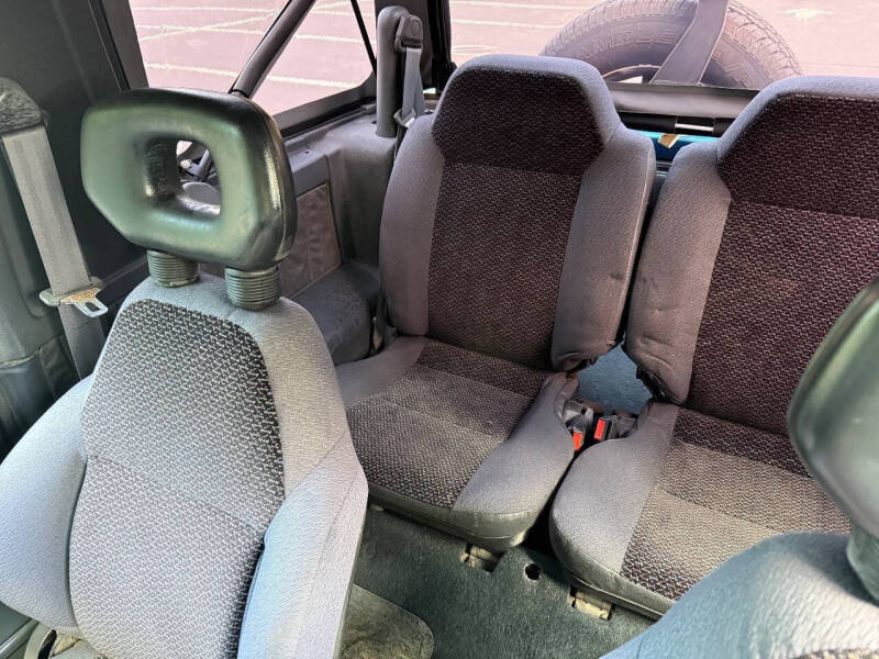 1994 GEO Tracker LSi