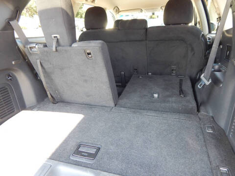 2015 Nissan Pathfinder S