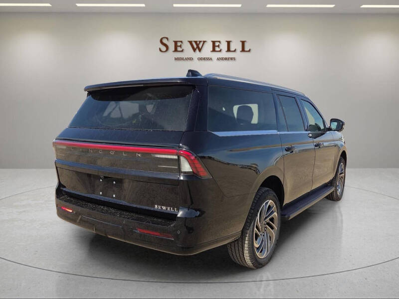 2026 Lincoln Navigator L Premiere