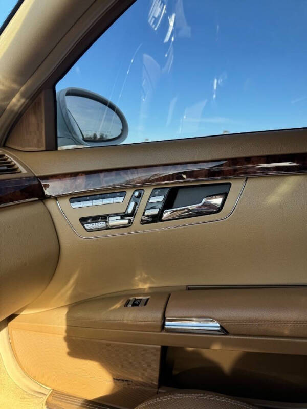 2008 Mercedes-Benz S-Class S 550 4MATIC