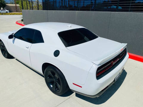 2020 Dodge Challenger SXT