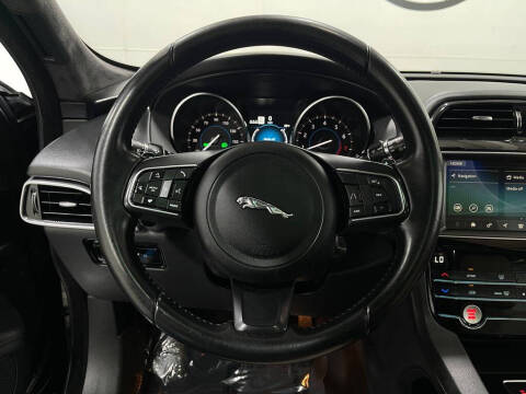 2020 Jaguar F-PACE 25t Premium