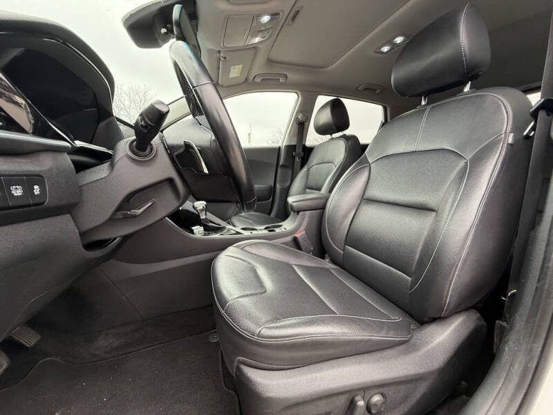 2022 Kia Niro Touring Special Edition